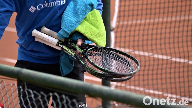 Die Tennis-Herren 55 des TC Grün-Rot Weiden müssen aus der Regionalliga absteigen. Symbolbild: Hubert Ziegler