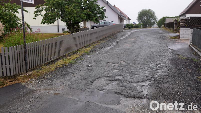 Welchen Status genießt die 75 Meter lange Danziger Straße in der Zweifelau? Diese Frage ist noch ungewiss. Sicher ist aber, dass sie saniert werden müsste. Bild: bkr