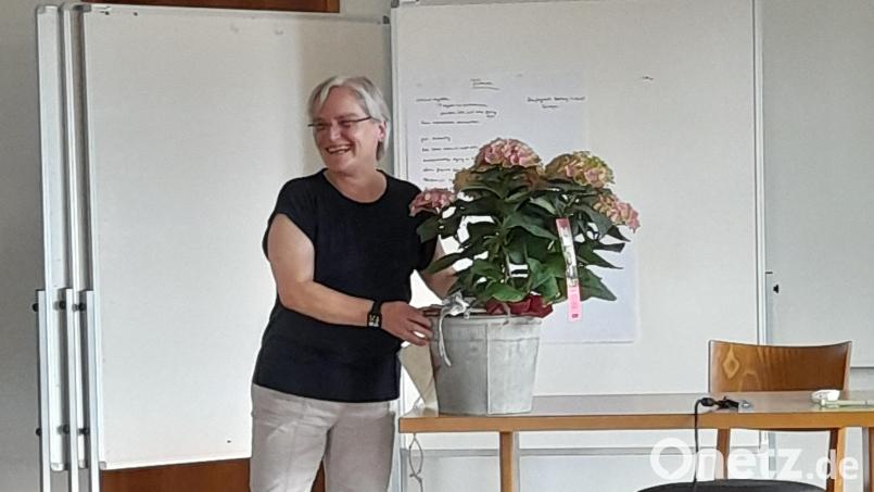 Hebamme Ute Peter wurde als Kreisvorsitzende verabschiedet. Bild: Annegret Renner-Mühlhaus