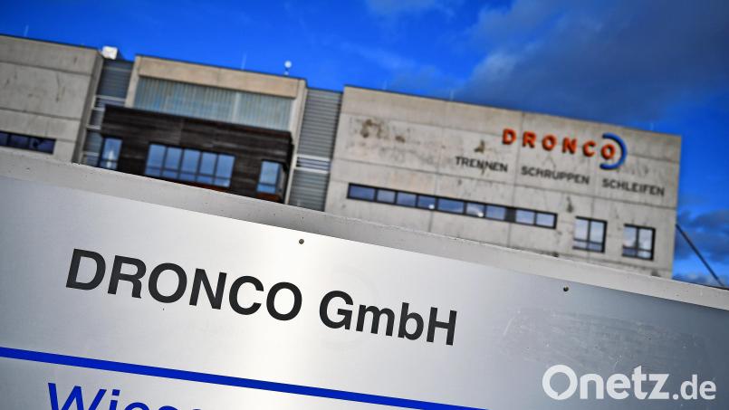 Der Schleifscheibenhersteller Dronco ist nach der Insolvenz Geschichte. Das ehemalige Logistikzentrum haben die Farbenwerke Wunsiedel gekauft. Bald zieht hier neues Leben ein. Archivbild: Florian Miedl/fph