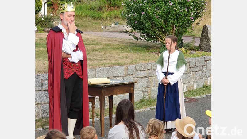 Eine Szene aus dem "Hirtenmädchen." Bild: Theaterfreunde Schwarzhofen/exb