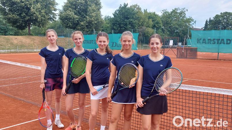 Die erfolgreichen Spielerinnen (von links): Anna-Lena Stangl, Franziska Stangl, Neela Baier, Luise Baumgärtner und Anya Charmforoush. Bild: Julika Gomez/exb
