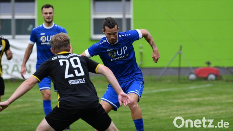 David Bezdicka (rechts) erzielte das 1:0 für die SpVgg SV Weiden gegen den ASV Burglengenfeld. Bild: Dagmar Nachtigall