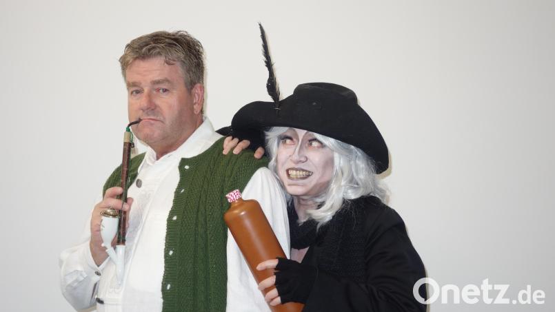 Das Marktredwitzer Amateurtheater lädt zu Vorstellungen der Komödie &quot;Boandlkramerblues&quot;. Bild: Jürgen Bauer/exb