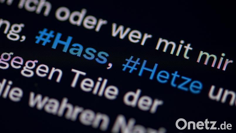 Trotz des hohen Fahndungsdrucks von Justiz und Polizei bleiben Hass und Hetze im Internet in Bayern ein großes Problem. Symbolbild: Fabian Sommer/dpa