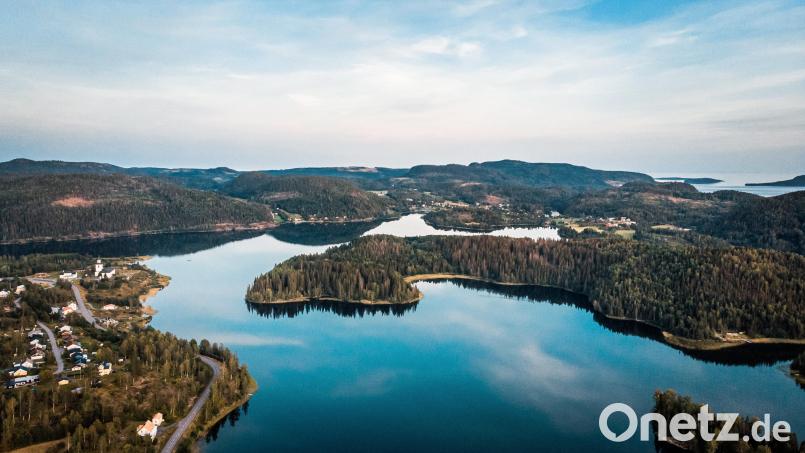Wasserarme winden sich an der Höga Kusten weit ins Landesinnere hinein. Bild: Linda Akerberg/Höga Kusten Destination Development/dpa