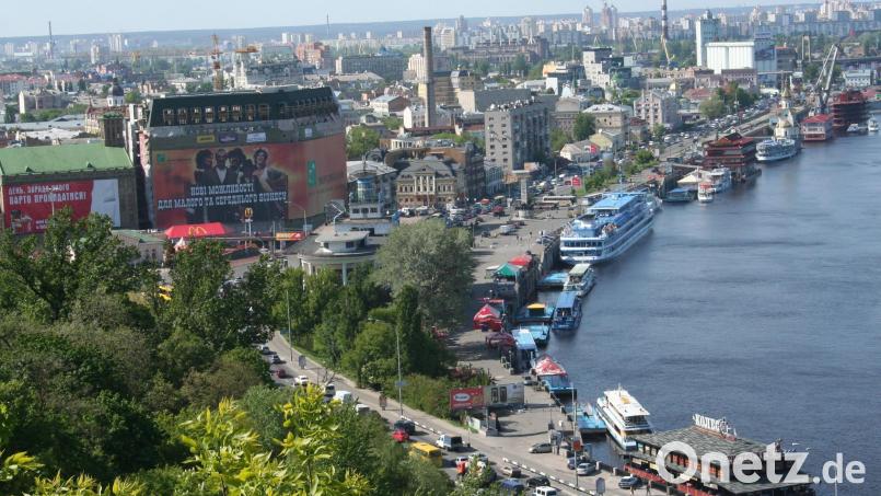 Riwne ist eine Großstadt im Nordwesten der Ukraine mit etwa 250 000 Einwohnern. Sie liegt am Fluss Ustja (rechts) und ist immer wieder Ziel von Spenden und Hilfslieferungen aus dem Landkreis Schwandorf. Archivbild: frd
