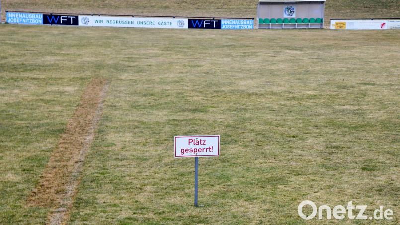 In der Bayernliga war der Platz des ATSV Erlangen nach einer Reparatur an den Drainagen unbespielbar. Symbolbild: Ziegler
