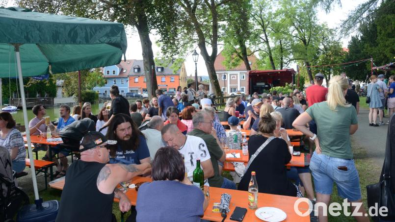 Das Stadtweiherfest der Pleysteiner Siedler ist gut besucht. Bild: bey