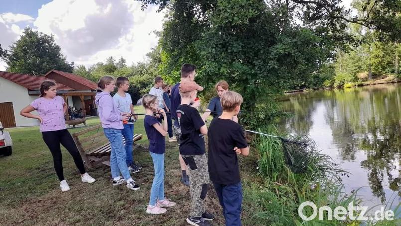 Geangelt wird beim Zeltlager natürlich auch. Bild: Verena Wolfrath/exb
