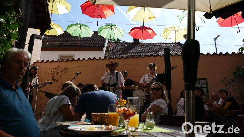 Blues zum Frühstück: Diese Kombination gibt es im Schmidt Haus Bild: Westiner/exb