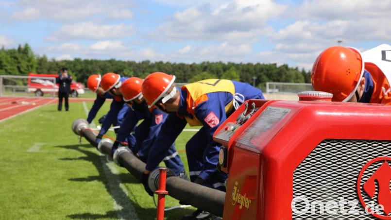 Bei der Feuerwehr muss jeder Griff sitzen. In den Jugendgruppen wird das Fachwissen schon früh vermittelt. Am 3. September geht es in Burglengenfeld um die Deutsche Meisterschaft. Archivbild: Kreisbrandinspektion des Landkreises Schwandorf