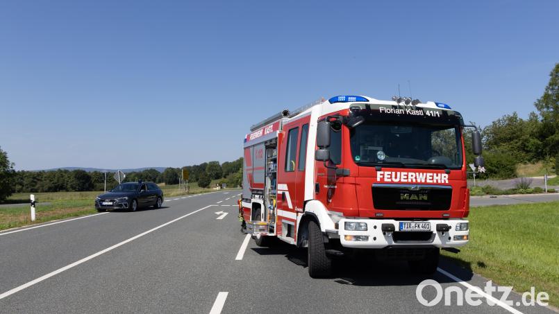 Bei Kastl im Landkreis Tirschenreuth hat sich am Samstag ein schwerer Unfall ereignet. Bild: Roland Wellenhoefer