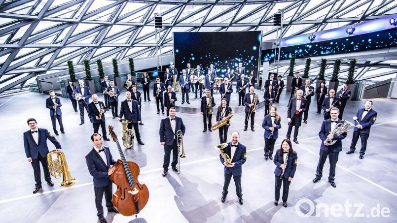 Das Polizeiorchester Bayern spielt unter Leitung von Johann Mösenbichler ein Benefizkonzert in Nabburg. Bild: Bayerische Bereitschaftspolizei, Tobias Epp/exb