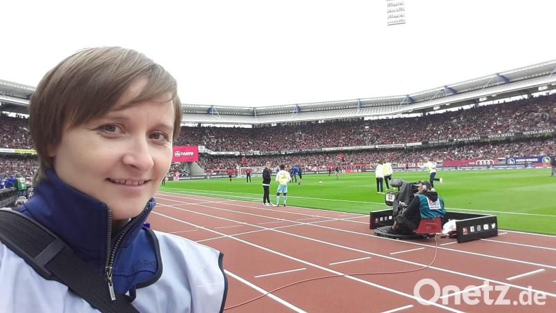 Christine Hollederer im Fußballstadion des 1. FC Nürnberg. Bild: Privat/exb