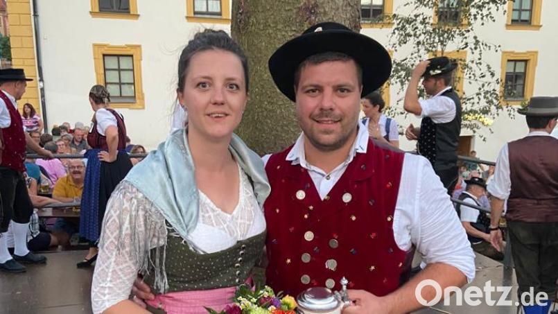 Tanja und Manuel Mignon sind das Oberkirwapaar der „Alten“ bei der Woizkirwa. Bild: ge