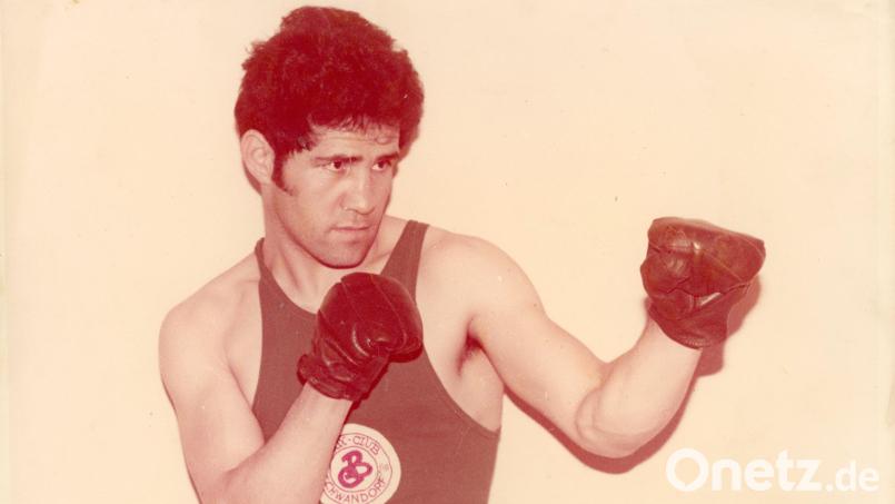 Ahmet Göksu 1974, als er für den Boxclub Schwandorf in den Ring stieg. Archivbild: Privatarchiv Göksu