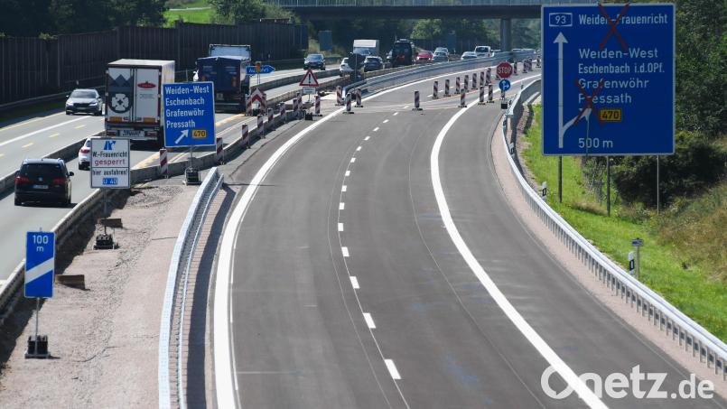 Die Sperrung der Anschlussstelle Frauenricht wandert jetzt auf die andere Seite. Bild: Gabi Schönberger