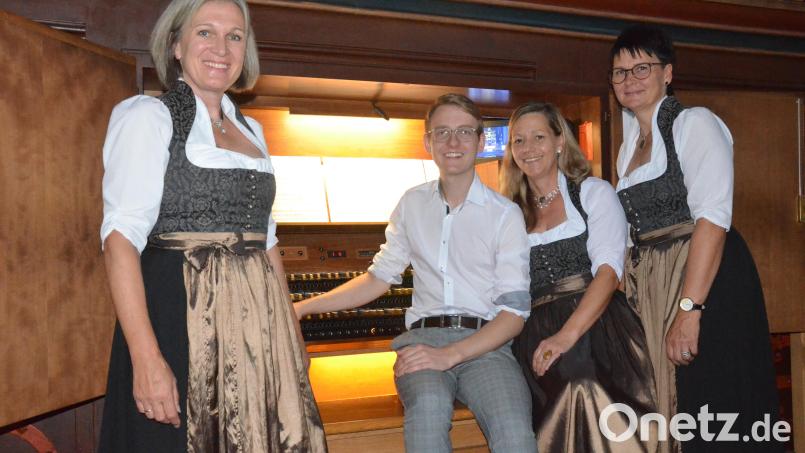 &quot;TriAngel&quot; gestaltet mit ihrem Organisten Tom Zilbauer die Reihe &quot;Punkt 12&quot; in der Josefskirche. Bild: Kunz