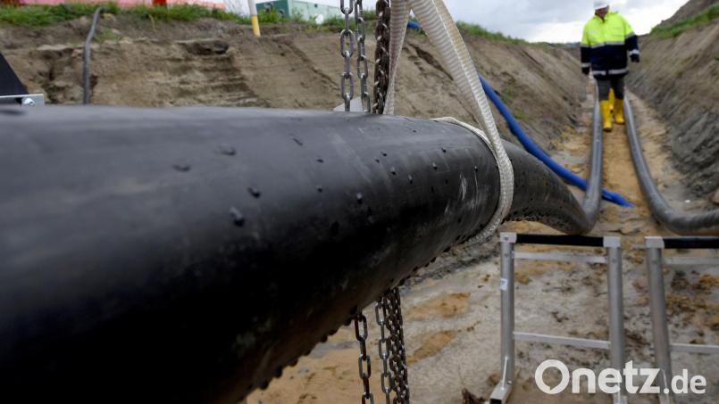 In der Erde verschwinden sollen die Kabel der Gleichstromtrasse Süd-Ost-Link. Viele Grundstücksbesitzer aus dem Landkreis Tirschenreuth sind betroffen. Symbolbild: Carsten Rehder/dpa