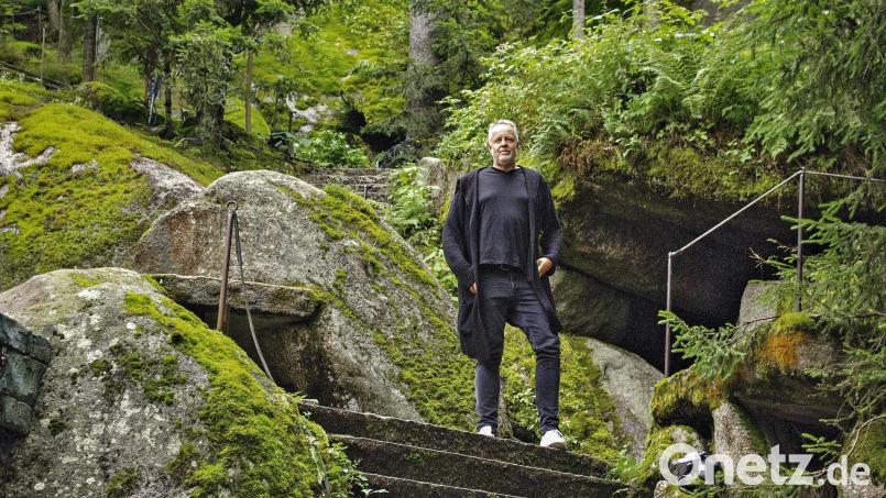 Für Schlagzeugstar Wolfgang Haffner sind die Auftritte auf der Luisenburg in Wunsiedel auch immer ein Heimkommen. Bild: Gerd Pöhlmann/fph