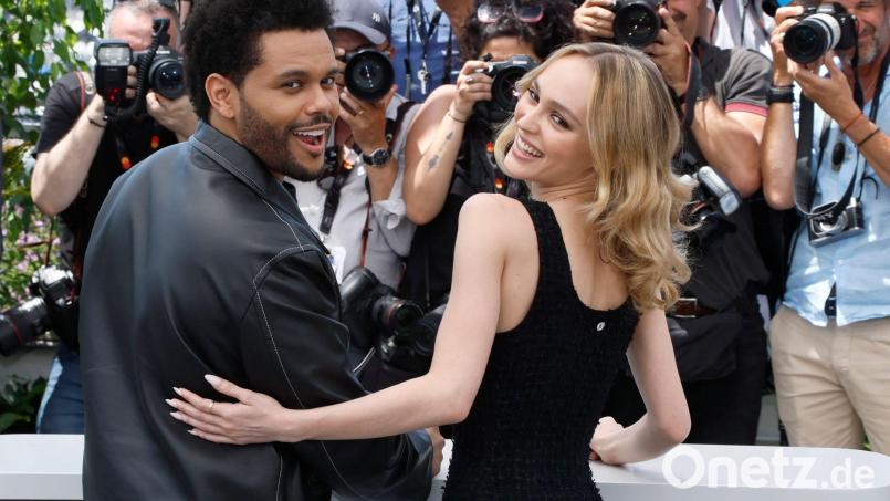 Abel Tesfaye alias Rapper The Weeknd und Lily-Rose Depp stellen „The Idol“ auf den 76. internationalen Filmfestspielen in Cannes vor. Bild: Joel C Ryan/Invision/AP