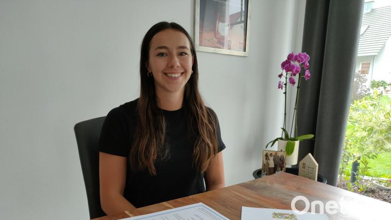Leonie Ostrowski ist mit 19 Jahren staatlich geprüfte Assistentin für Hotel- und Tourismusmanagement. Sie möchte als Flugbegleiterin arbeiten. Bild: ald