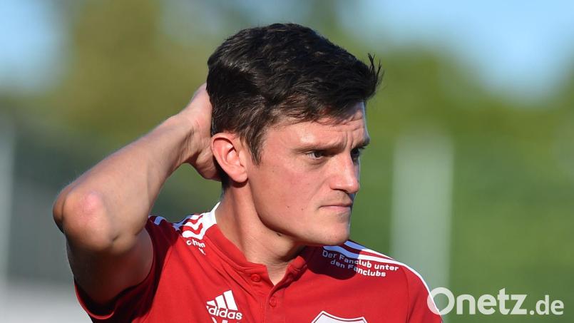 Benjamin Urban, der Trainer des SC Luhe-Wildenau, hofft auf einen Auswärtssieg seiner Mannschaft. Bild: A. Schwarzmeier