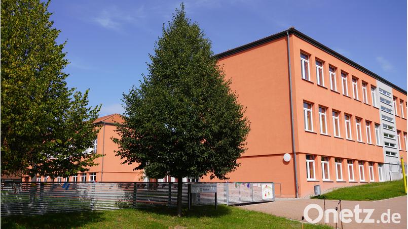 An der Wolfgang-Caspar-Printz-Grundschule in Waldthurn kehrt am Dienstag, 12. September, wieder Leben ein. Bild: fvo
