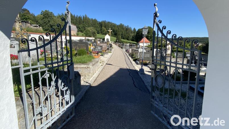 Der Friedhof Tännesberg soll mit einer Lautsprecheranlage ausgestattet werden. Bild: Josef Glas