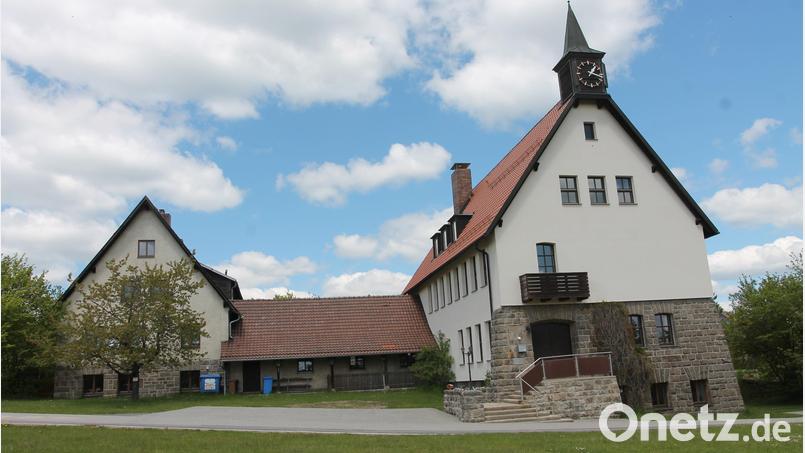 An der Grundschule im Georgenberger Ortsteil Neudorf ist es bald vorbei mit der Ruhe. Bild: pi
