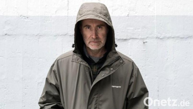 Dirk Darmstaedter spielt am 9. November ein Konzert im Weidener Ring-Kino. Bild: Stephan Dürdoth/exb