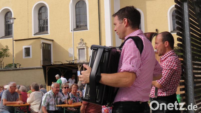 Michael &amp; Michael, die zwei &quot;Ms&quot;, sorgten für musikalische Unterhaltung so ganz nach dem Geschmack des Publikums. Bild: tja