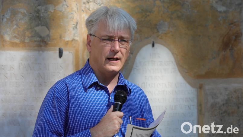 Stadtarchivar Andreas Erb spricht über den Büchsenmeister Martin Mertz. Bild: Wolfgang Steinbacher
