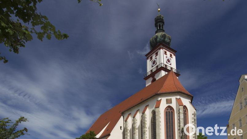 Ein bekanntes Beispiel für simultane Nutzung: Von 1652 bis 1957 teilten sich Katholiken und Protestanten die Pfarrkirche St. Marien in Sulzbach. Beim Symposium in Sulzbach-Rosenberg sind Vorträge hochkarätiger Wissenschaftler und ein vielfältiges Begleitprogramm geboten. Bild: Stefan Gruber/exb