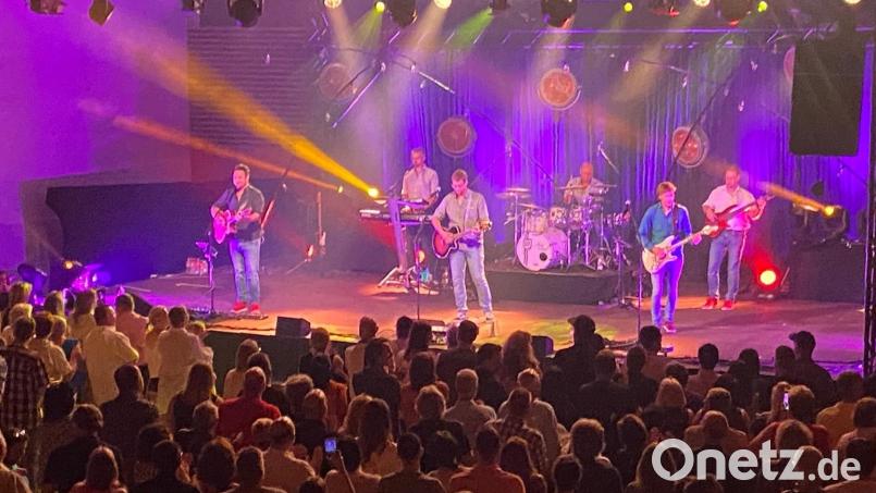 "I am from Austria": Der Name der Band ist Programm, so auch beim Zelt- und Kulturfestival in Schwandorf. Bild: Wilhelm Amann