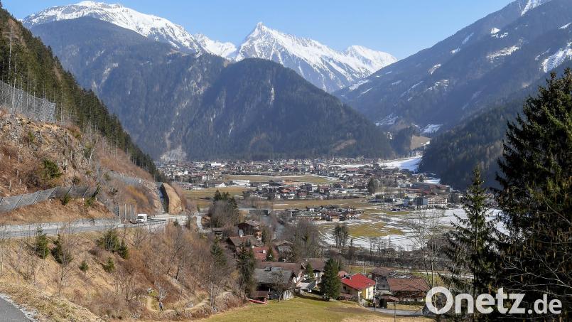 Ein Bergwanderer aus dem Landkreis Neumarkt ist am Montag in Tirol mehrere hundert Meter abgestürzt und tödlich verunglückt. Archivbild: Expa/Erich Spiess
