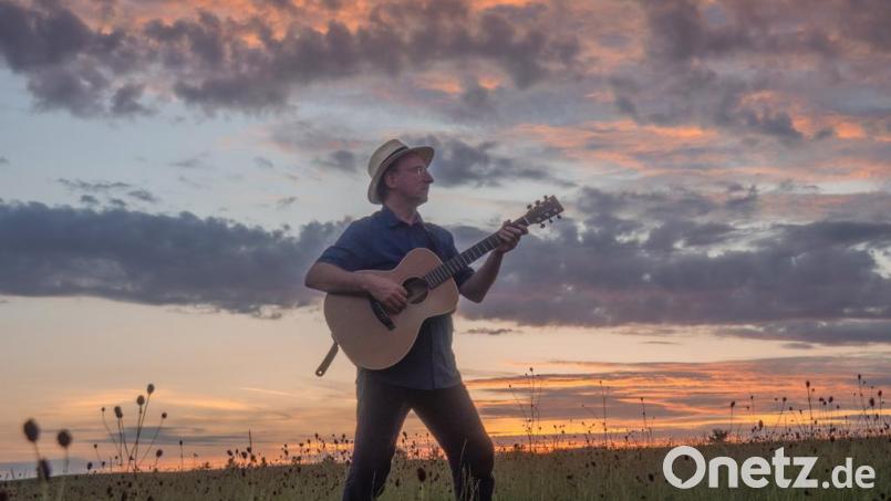 Der Oberpfälzer Liedermacher Vilswanderer gibt ein Herbstkonzert in Vilseck. Bild: Wolfgang Ignatz/exb