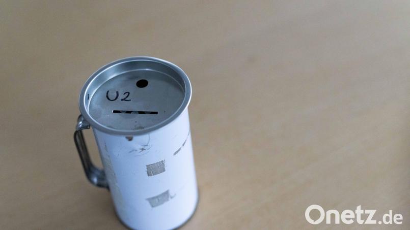 In Amberg war am Dienstag, 12. September, ein falscher Spendensammler unterwegs. Symbolbild: Philipp von Ditfurth/dpa