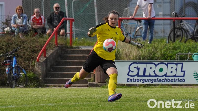 Theuerns Nummer eins Amelie Schmidt hielt vergangenes Wochenende ihren Kasten sauber. Gegen Amicitia München soll die &quot;Null&quot; ebenfalls stehen. Bild: Denise Helmschrott