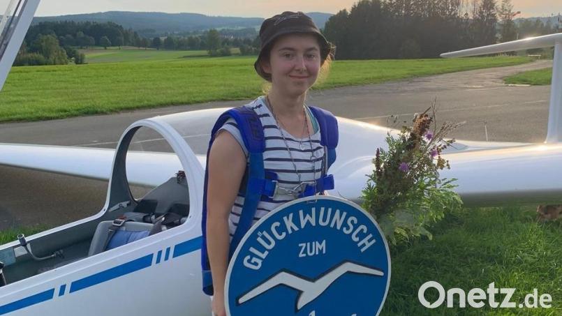 Paula Faltenbacher aus Erbendorf hat ihre ersten Alleinflüge absolviert. Bild: gdö