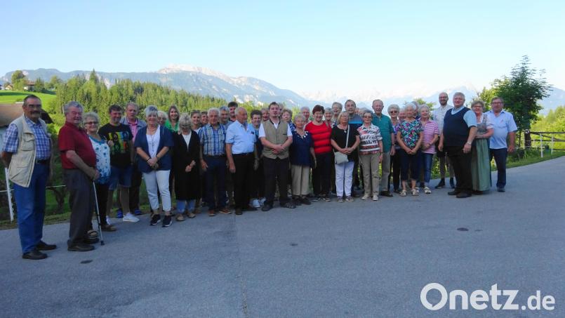 Die OWV-Gruppe um Vorsitzenden Detlef König (links) genießt den Vier-Tages-Trip nach Oberösterreich. Bild: Gerlinde König/exb