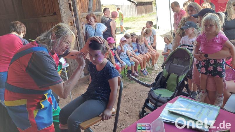 Kinderschminken - immer wieder beliebt! Bild: jua