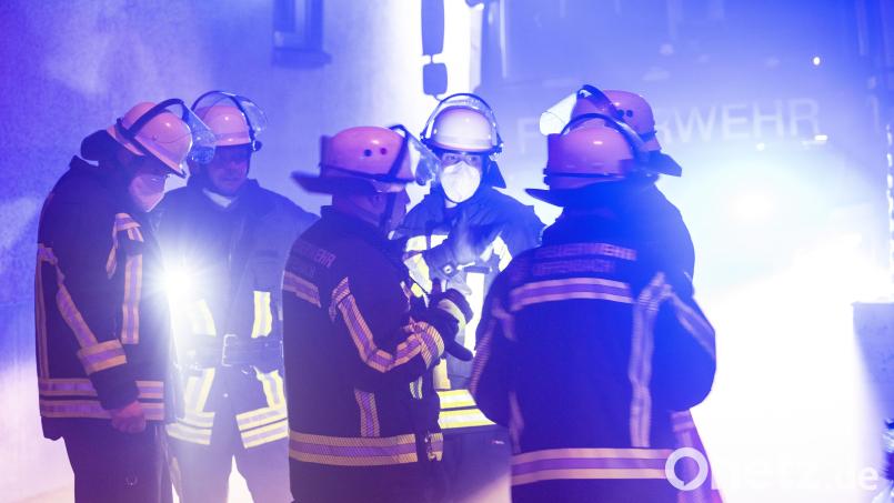 Ziel der bayernweiten &quot;Langen Nacht der Feuerwehr&quot; ist es, die Feuerwehren öffentlich sichtbar zu machen und für das Ehrenamt zu werben. Symbolbild: Boris Roessler /dpa