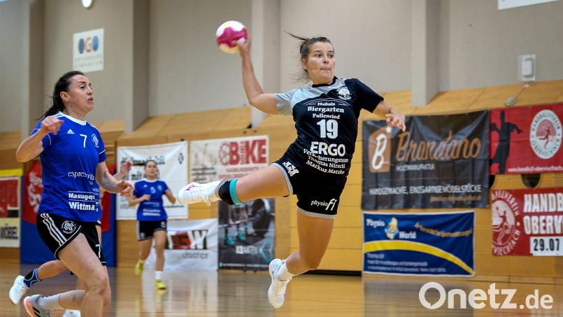 Theresa Bauer vom HV Oberviechtach beim Torabschluiss. Archivbild: gud