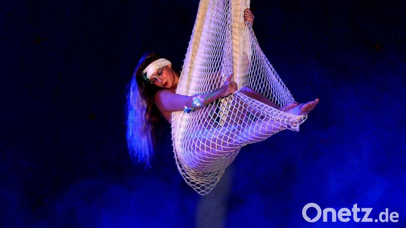 Akrobatik pur bietet der Circus Alaska bei seinem Gastspiel in Sulzbach-Rosenberg. Bild: Marc Bäcker/exb