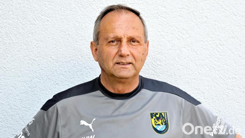Karl-Heinz Wagner ist nicht mehr Trainer des FC Amberg. Archivbild: Hubert Ziegler