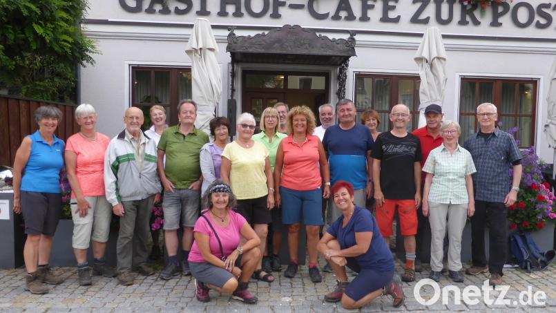 Die Wandergruppe des FGV Waldershof beim Ausflug in der Hersbrucker Schweiz. Bild: FGV Waldershof/exb