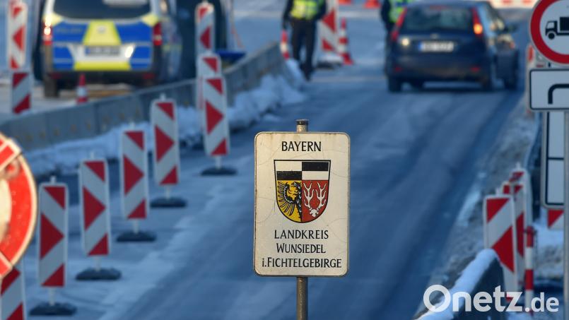 Grenzkontrollen könnten zu Verzögerungen bei der Einreise nach Deutschland führen. Symbolbild: Slavomír Kube /dpa