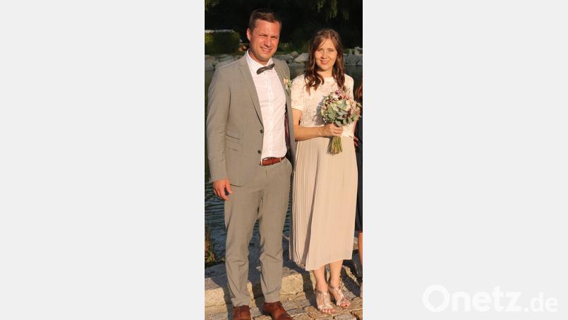 Sie haben &quot;Ja&quot; gesagt: Marina und Wolfgang Söllner am Tag ihrer Hochzeit. Bild: soj